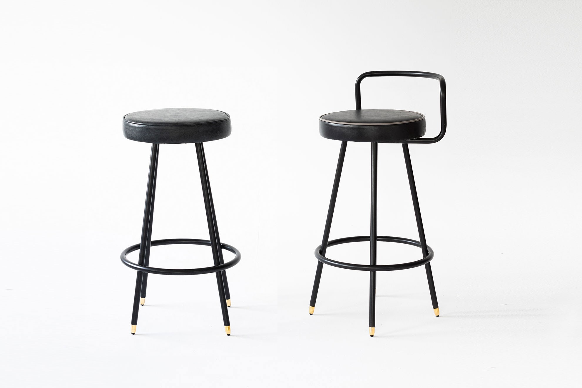 Featured image of post Black Round Bar Stools - Raise the bar with our huge variety of barstools.